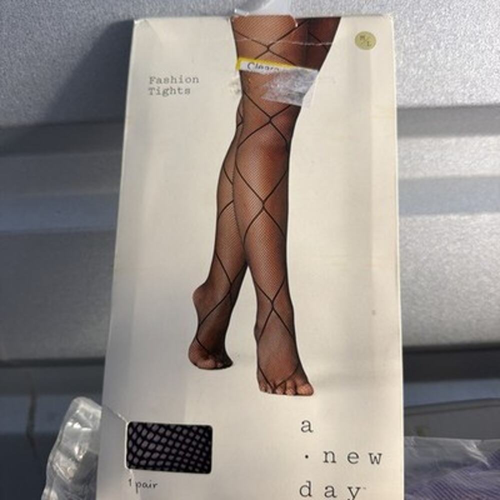A New Day Fashion Tights Fishnet W/ Criss Cross Seam Women’s M/L